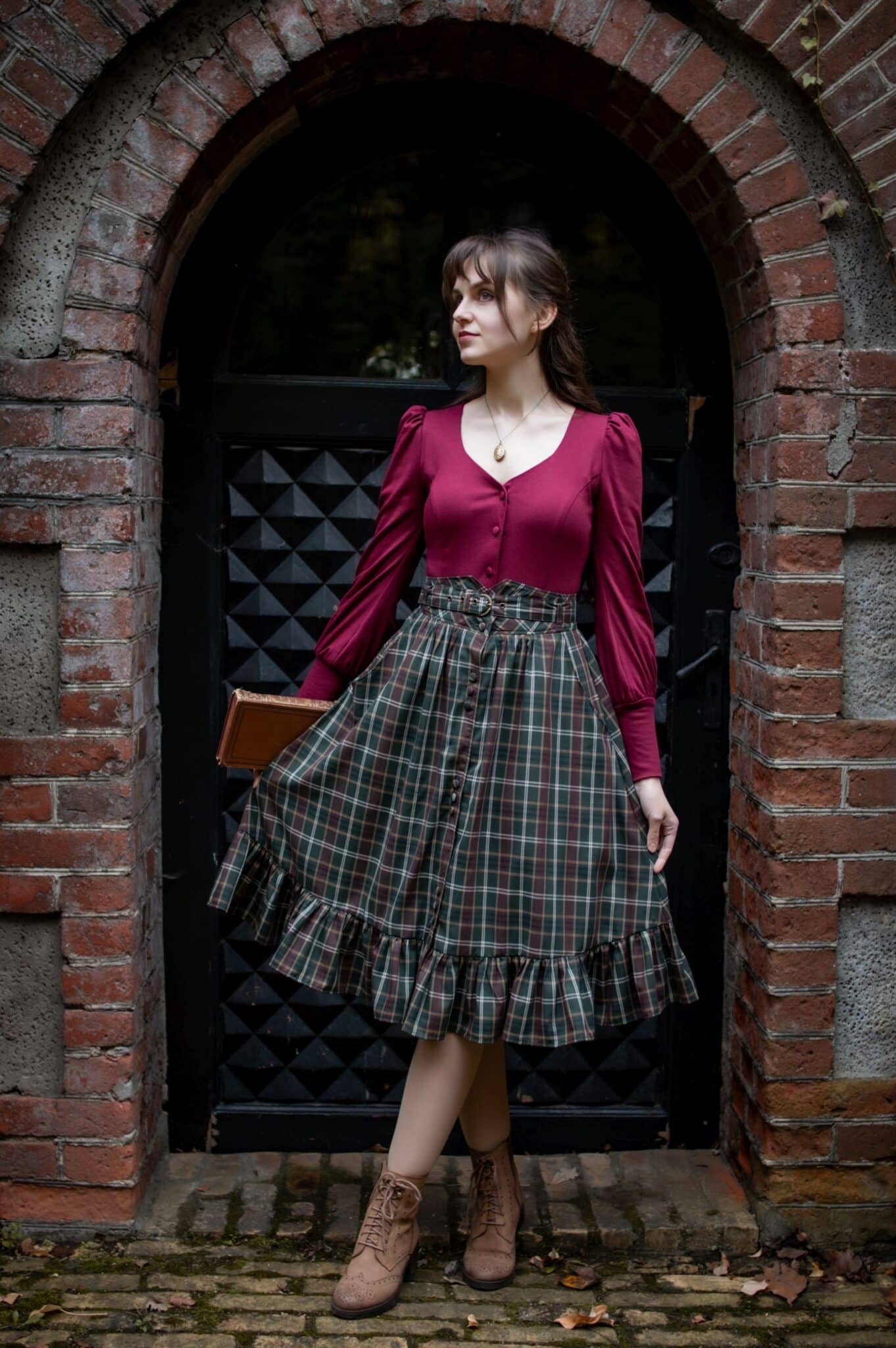 retro 9 womens berry