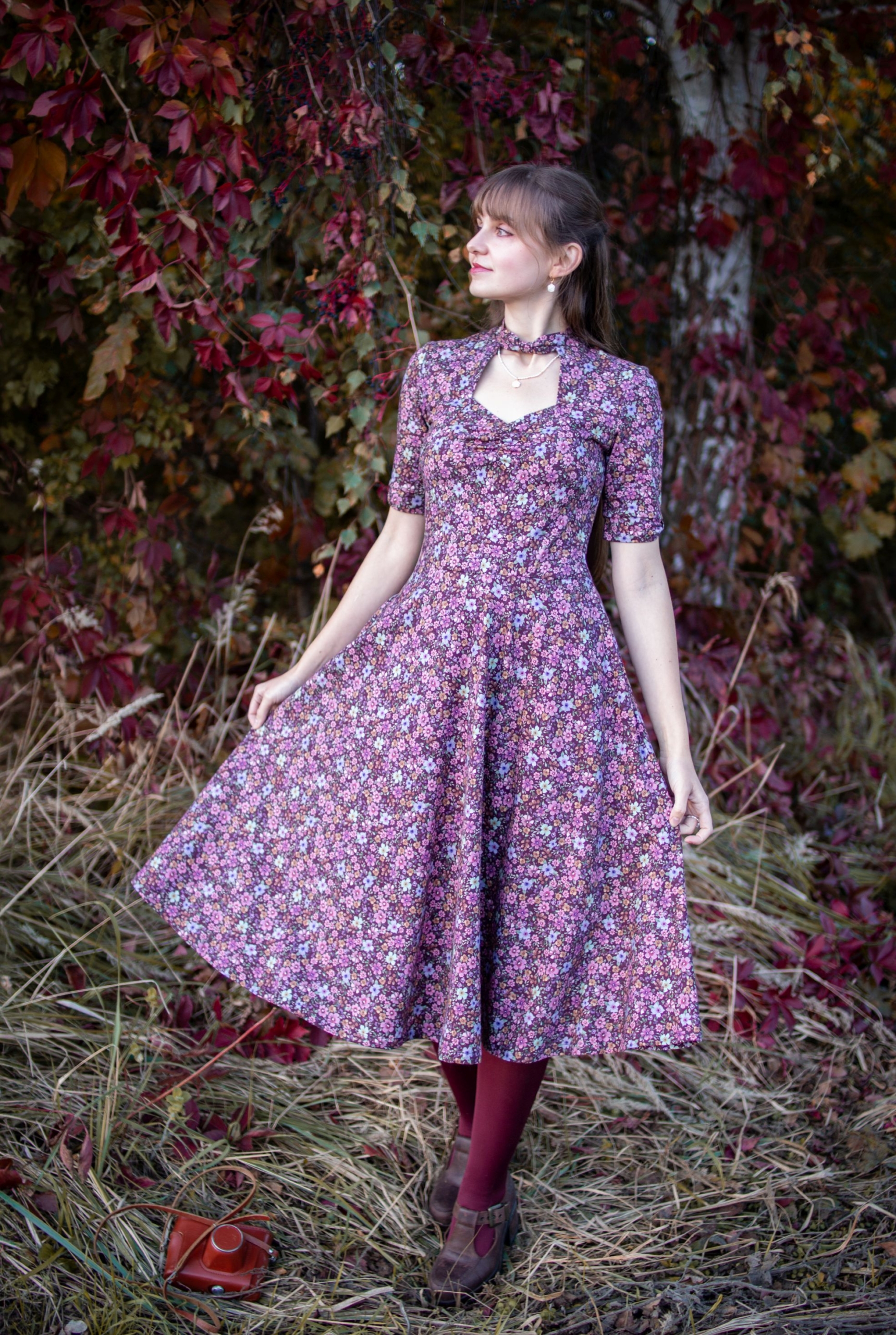 Purple cotton jersey ditsy floral vintage midi dress