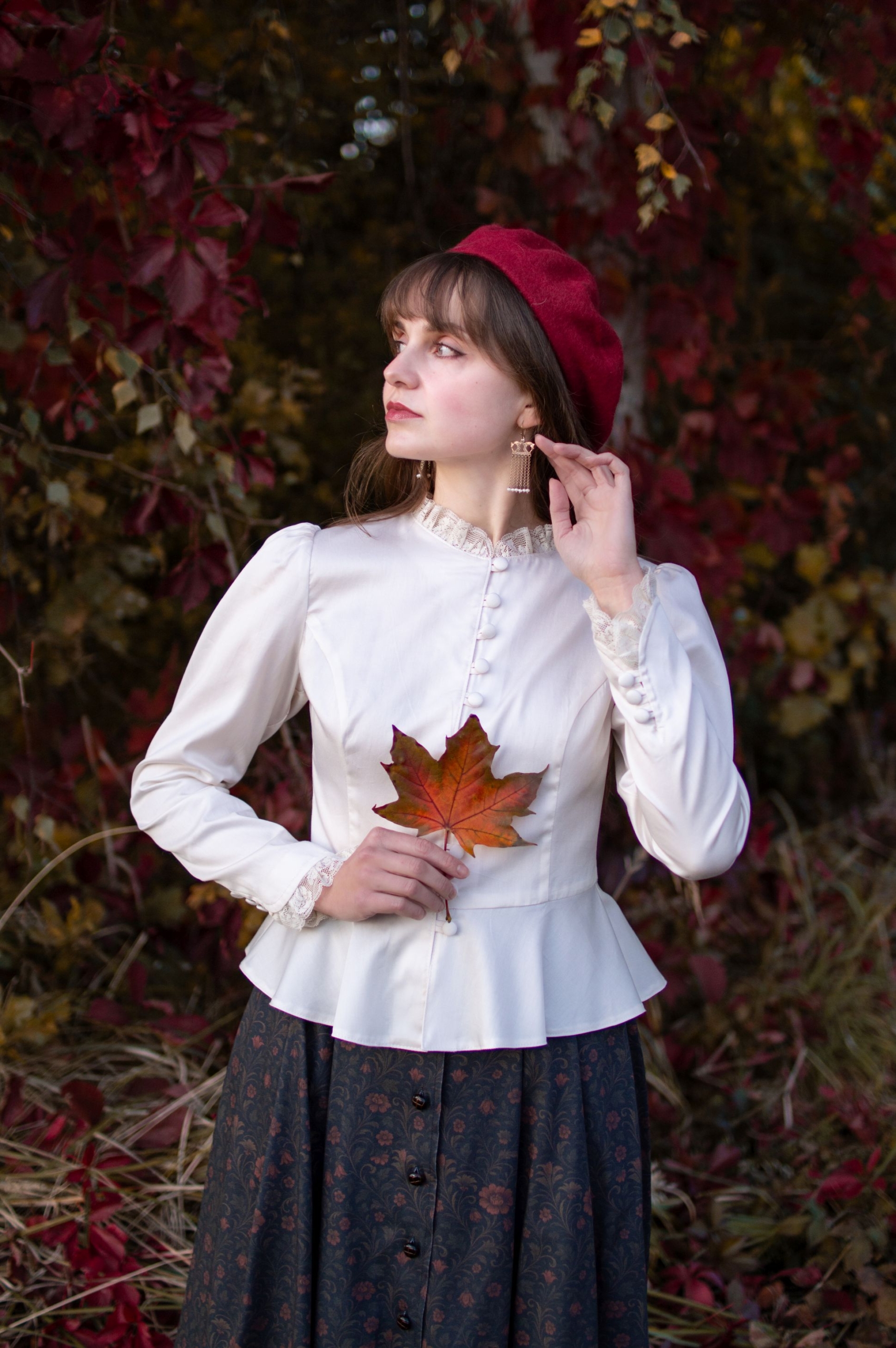Off white cotton satin vintage blouse with lace trims