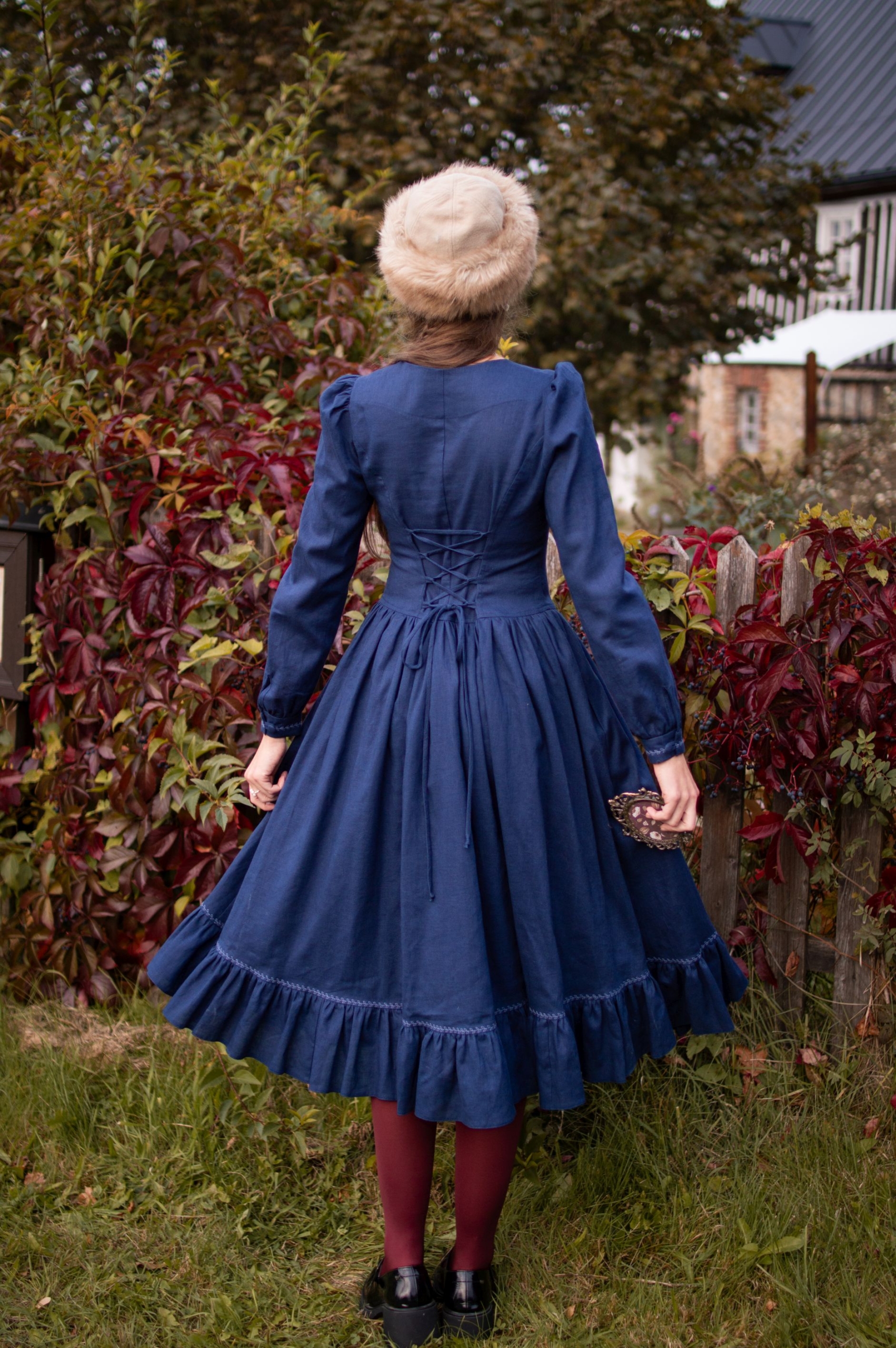 Sienna Navy 13