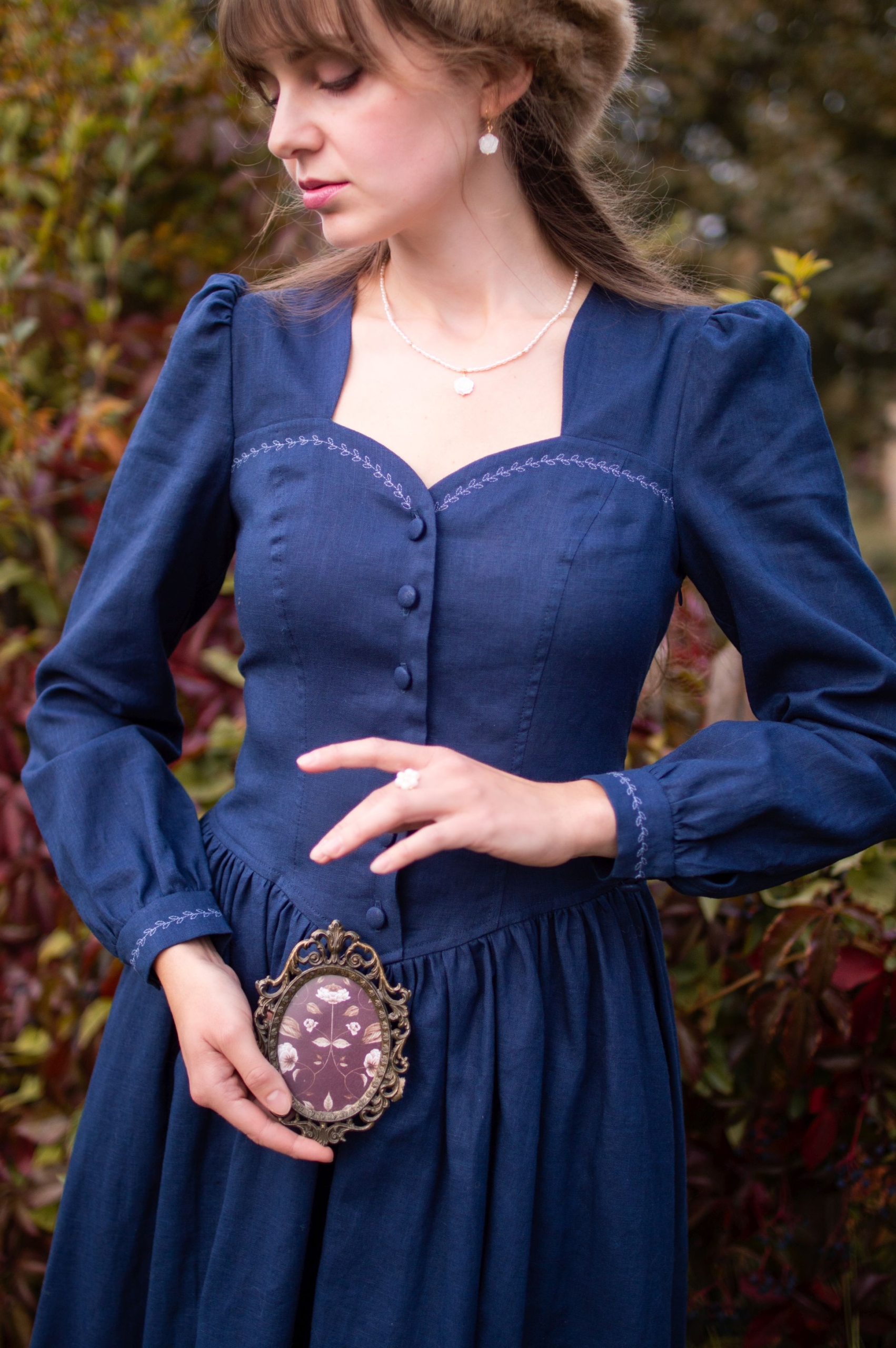 Sienna Navy 15